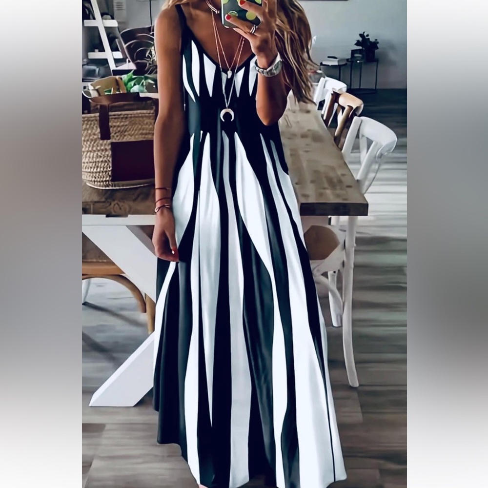 Beginning Boutique Black and White Spaghetti Strap Maxi Dress
